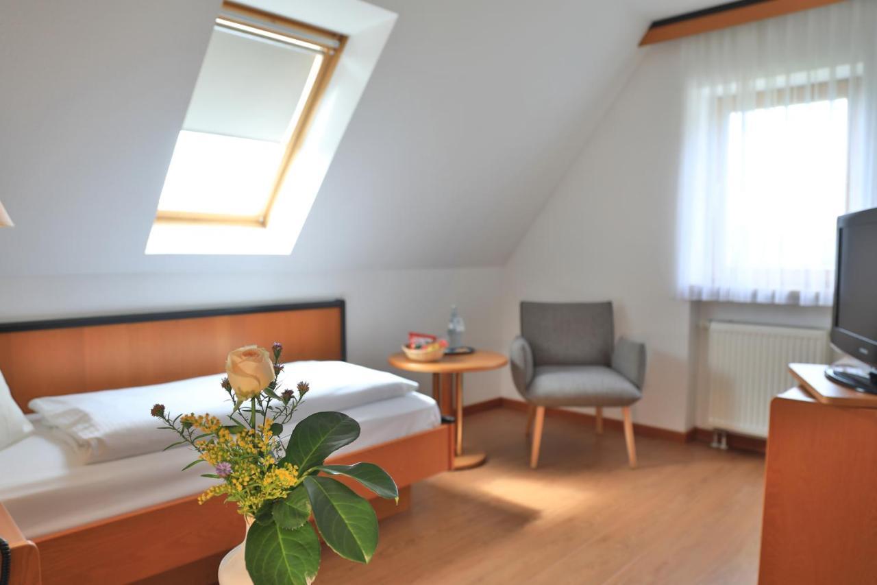 Single Room,1704853228:JPEG